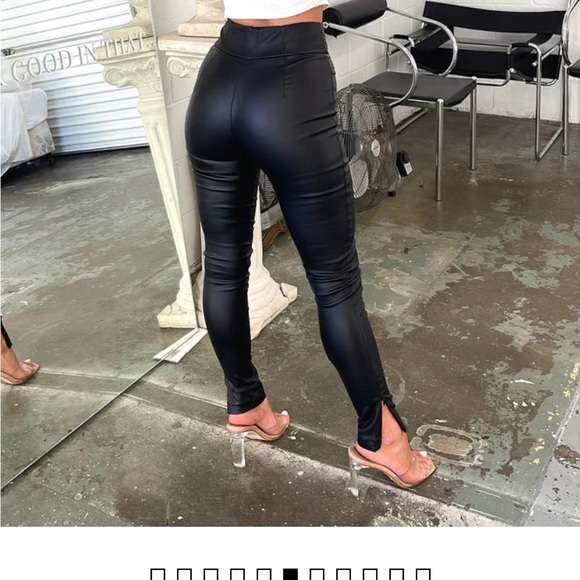 Brand New, THATS SO FETCH Magnus Pants. - Picture 1 of 2